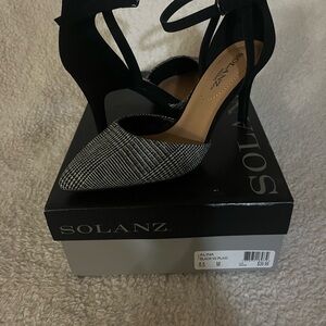 Women’s Solanz Alina Black with Plaid Pumps